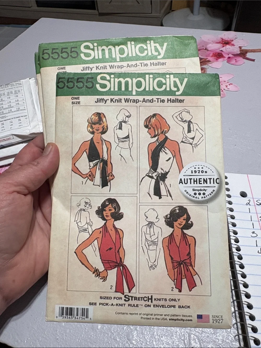 BN UNCUT SIMPLICITY 5555 ONE SIZE WRAP AND TIE HALTER TOP SEWING PATTERNS